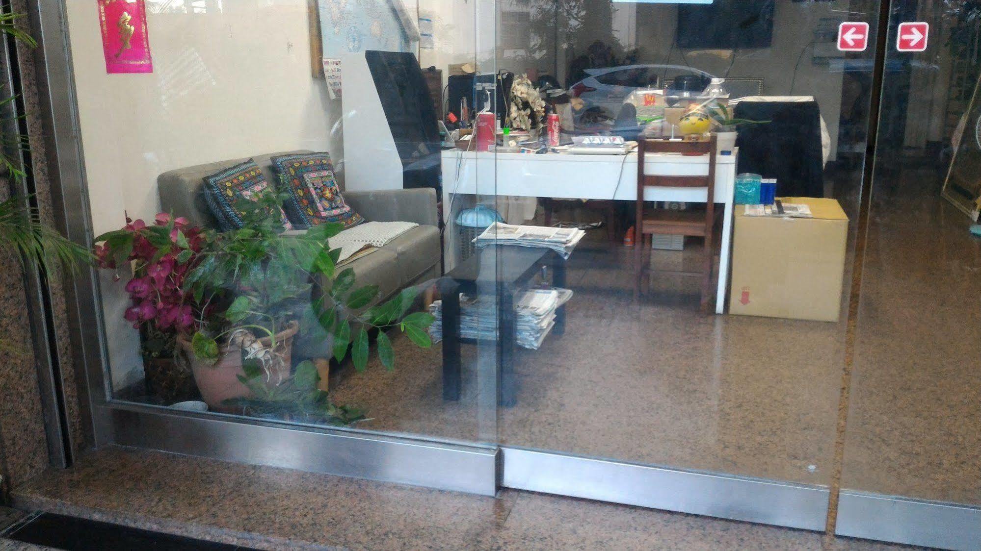 Taitung Travel Hostel Екстериор снимка